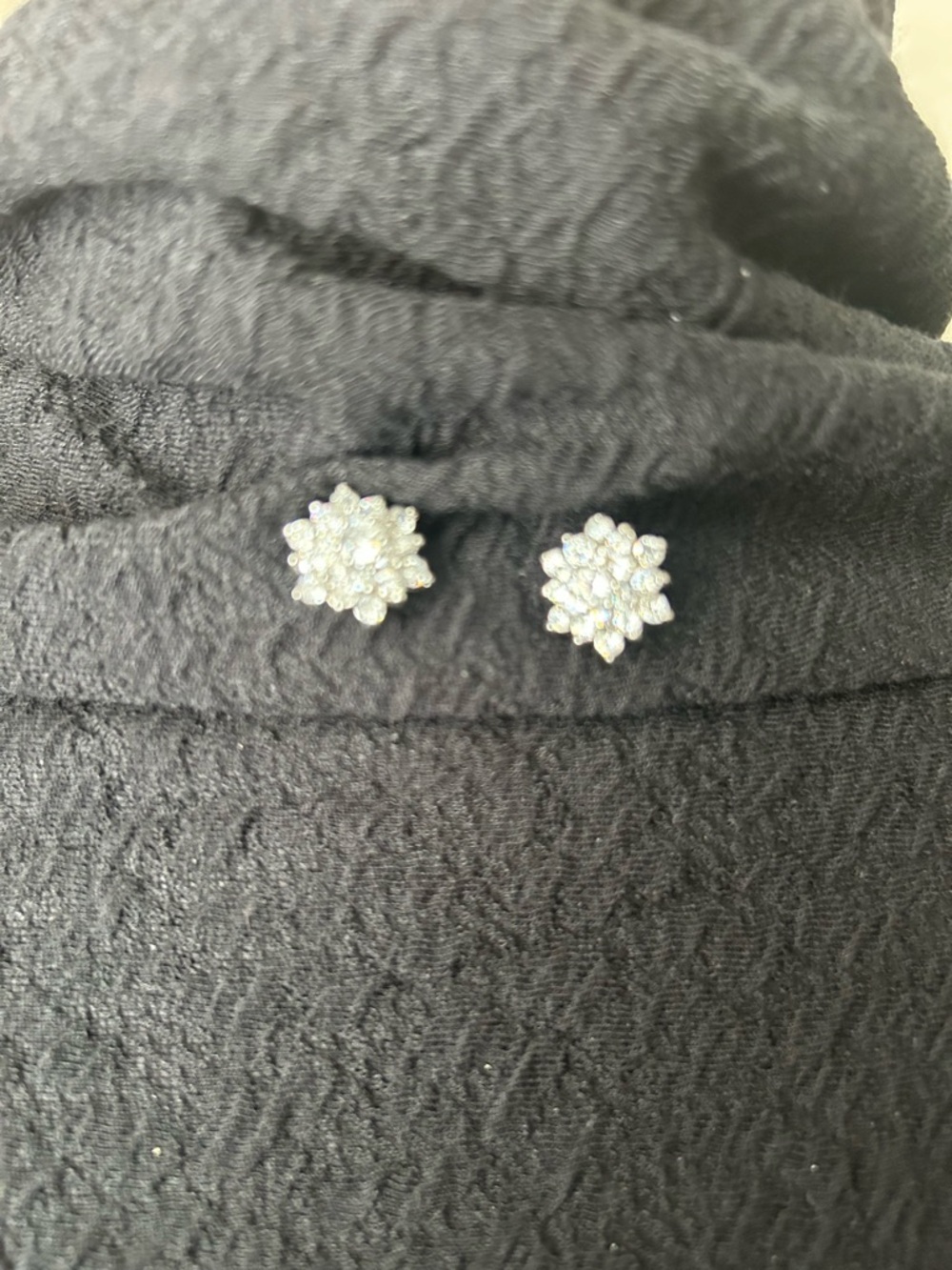 Delicate White Crystal Flower Stud Earrings - Women's Jewelry